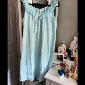 Vintage formfit rogers nightgown size M